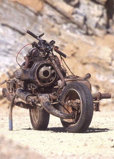 Эмиль Лерей: постапокалиптичный мотоцикл на базе Citroen 2CV (1993)