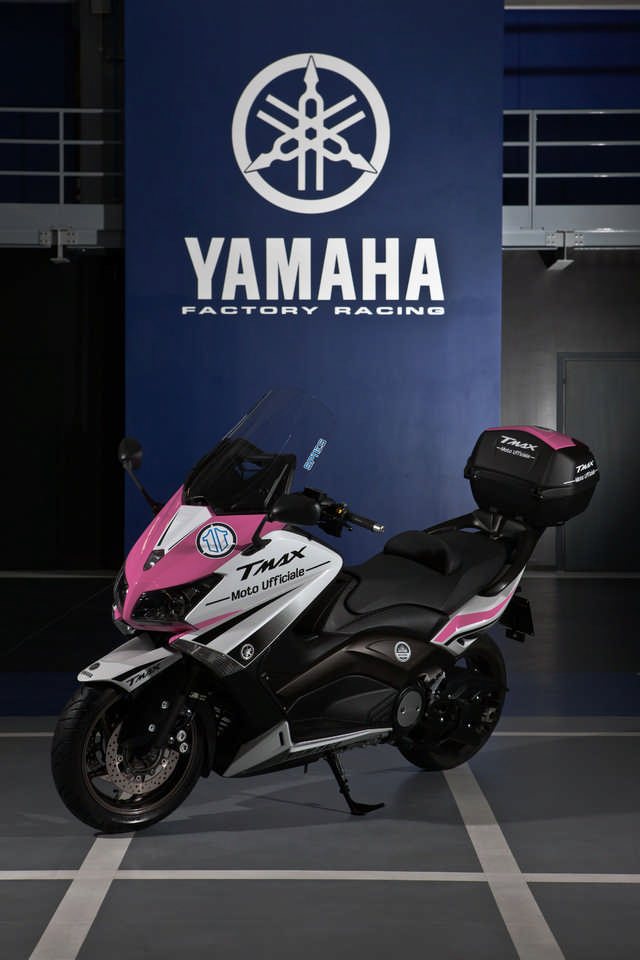 Скутер Yamaha TMAX 530 Giro d’Italia 2012