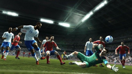 Pro Evolution Soccer 2012 + 1 DLC (2011/RUS/RePack by Fenixx)