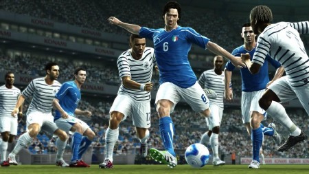 Pro Evolution Soccer 2012 + 1 DLC (2011/RUS/ENG/RePack by Fenixx)